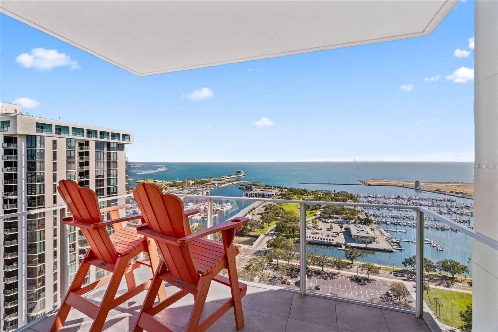 175 1ST ST S #2608, ST PETERSBURG, FL, 33701