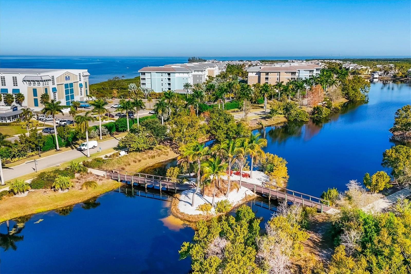 391 ARUBA CIR #401, BRADENTON, FL, 34209