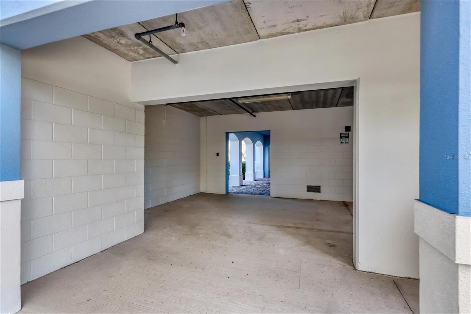 391 ARUBA CIR #401, BRADENTON, FL, 34209