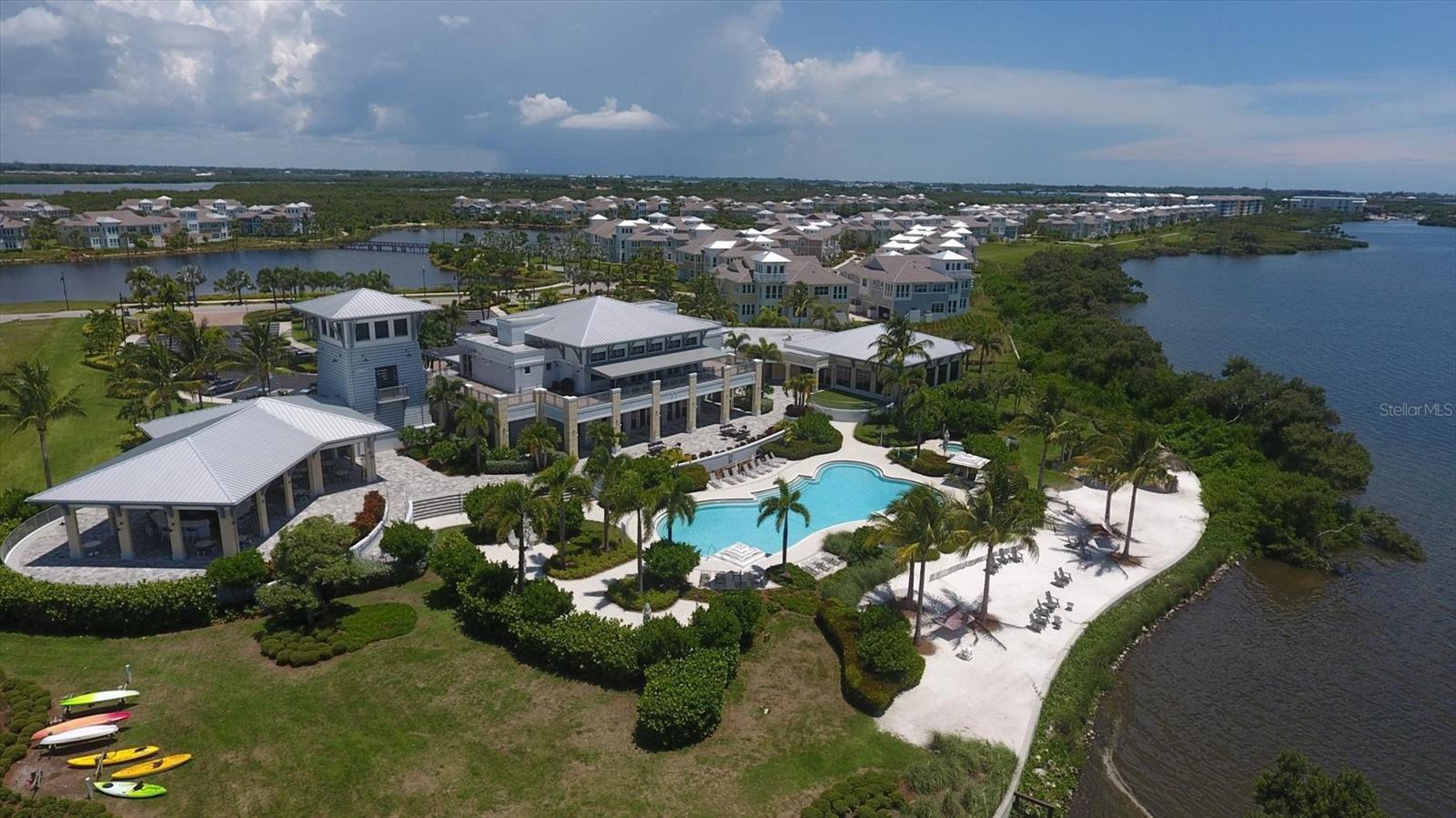 391 ARUBA CIR #401, BRADENTON, FL, 34209