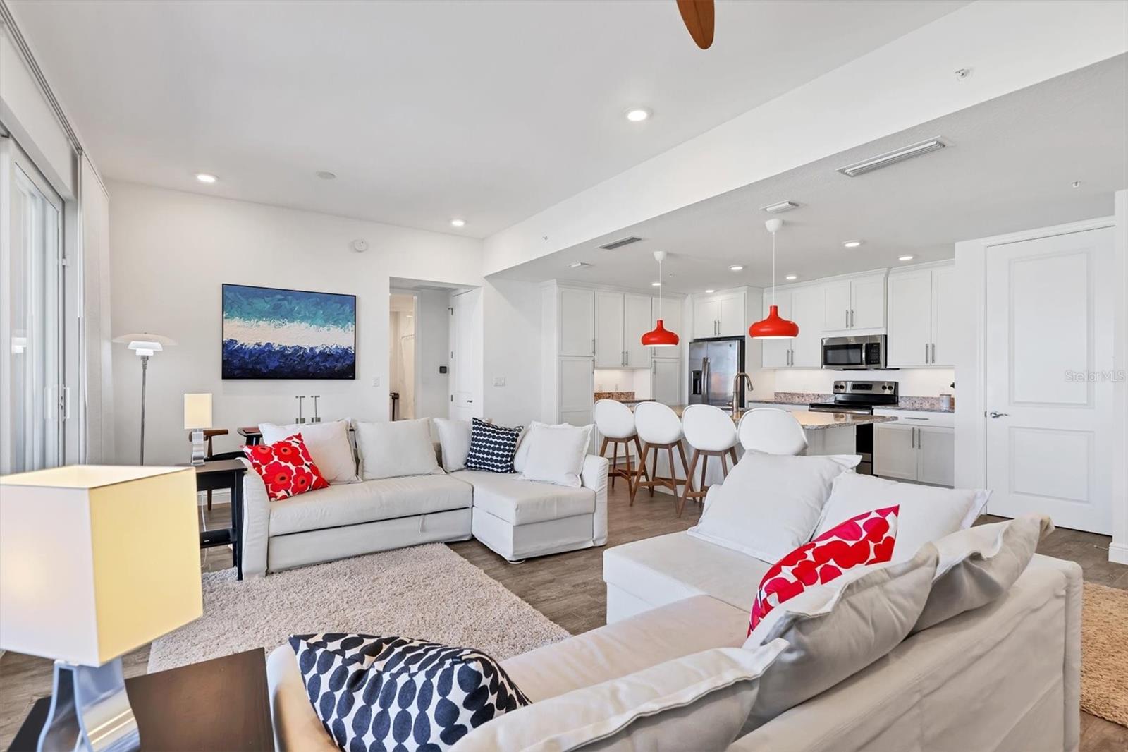 391 ARUBA CIR #401, BRADENTON, FL, 34209