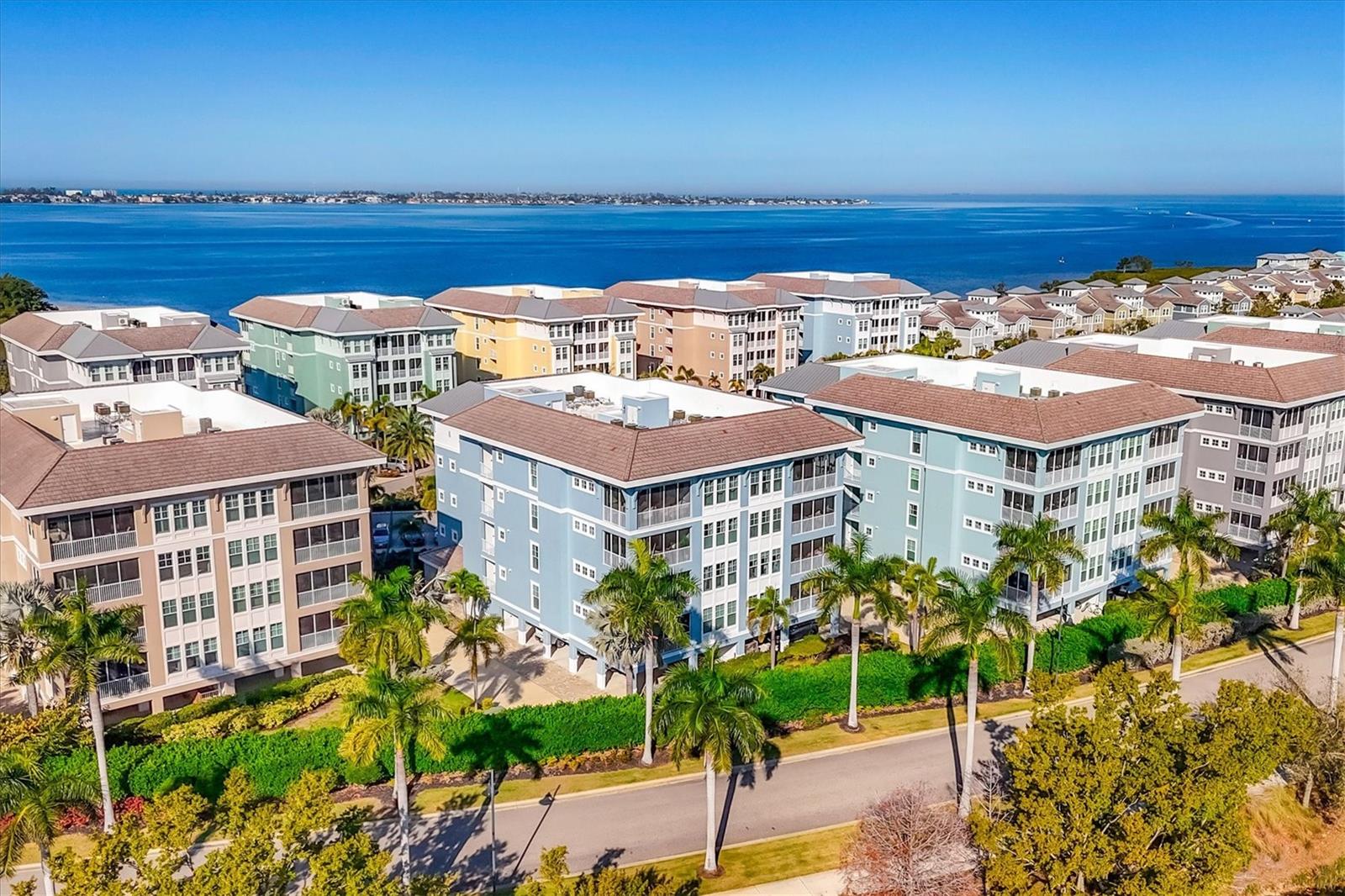 391 ARUBA CIR #401, BRADENTON, FL, 34209