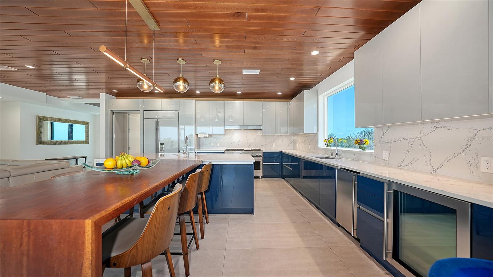 A4678978 Property Photo