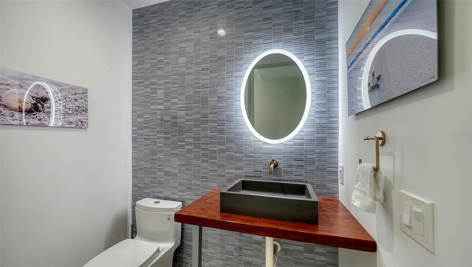 A4678978 Property Photo