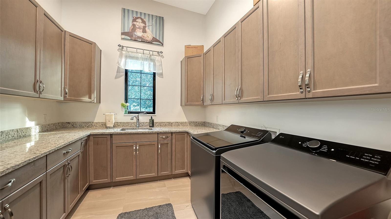 A4678979 Property Photo