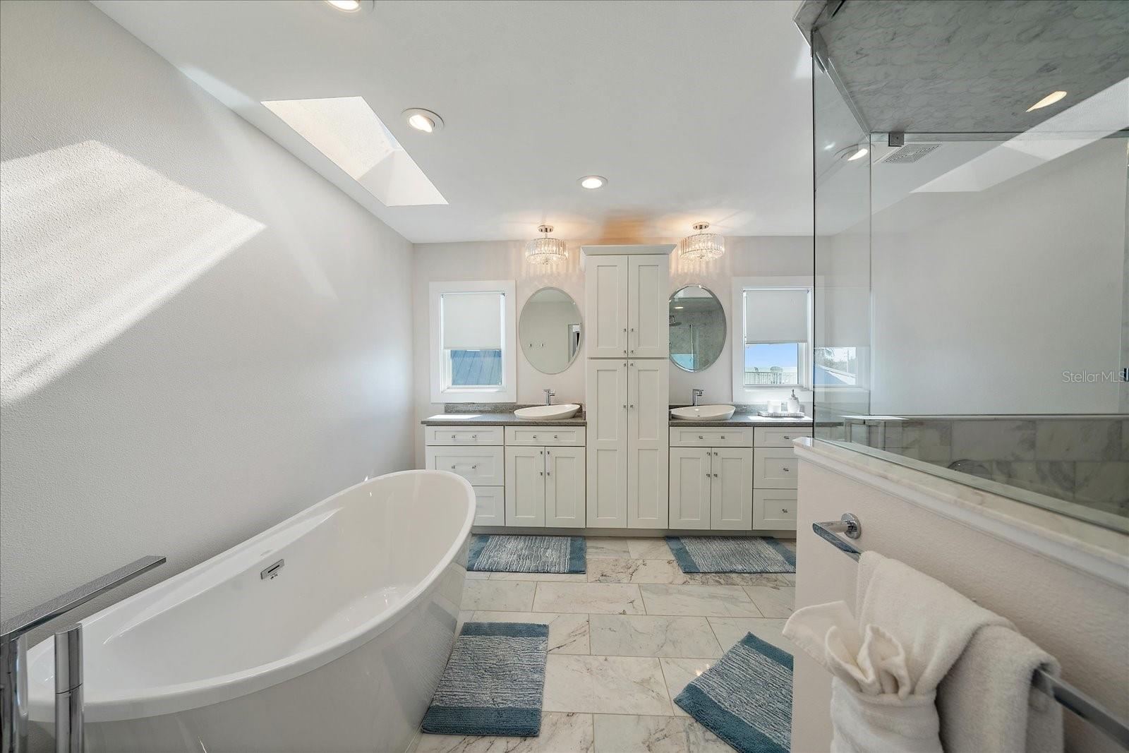 A4678982 Property Photo