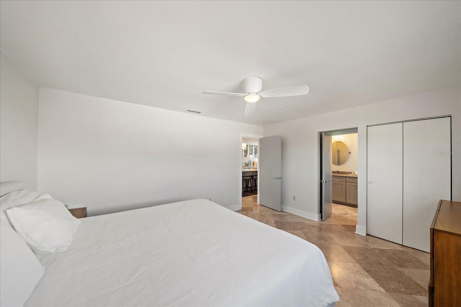 A4678982 Property Photo