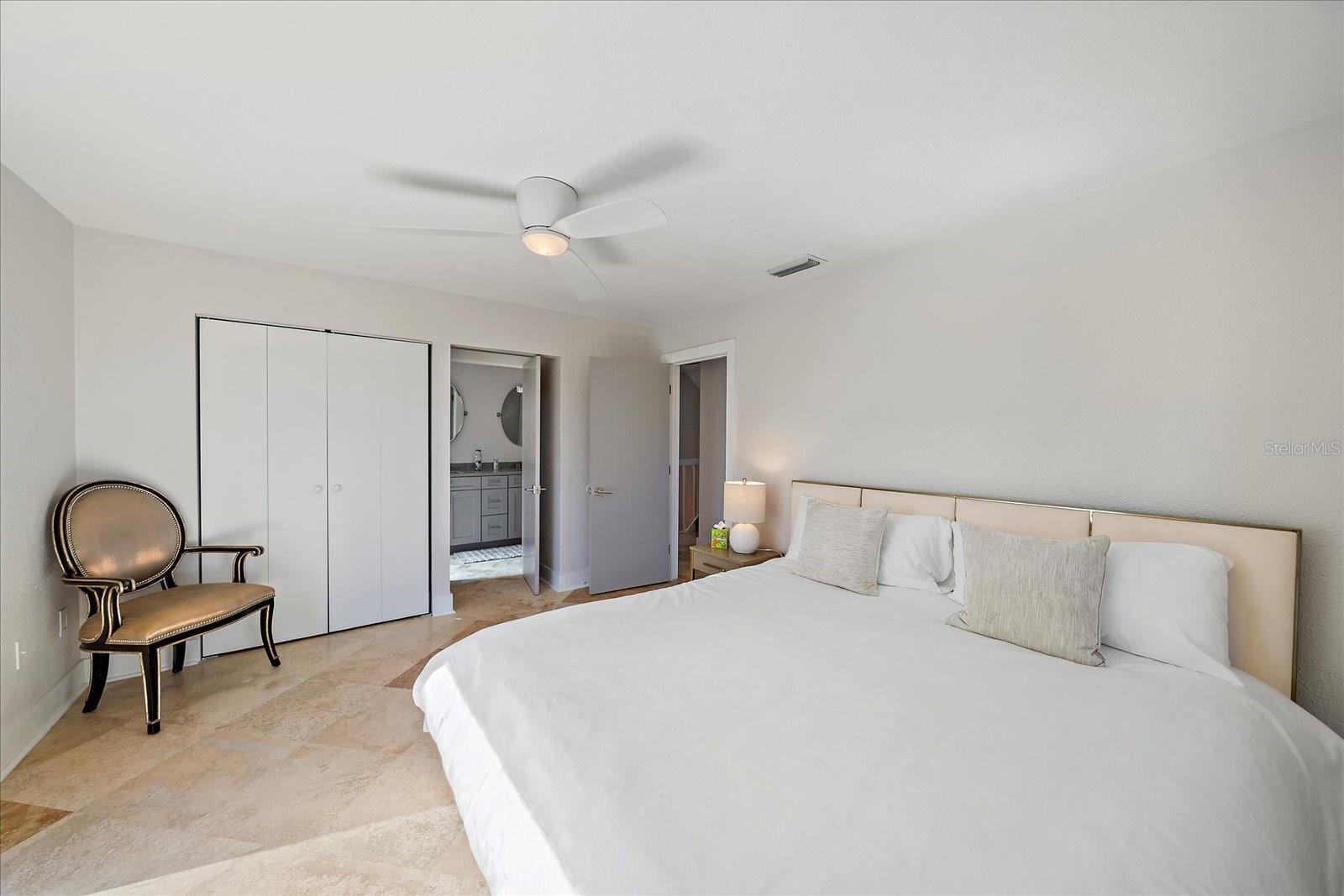 A4678982 Property Photo