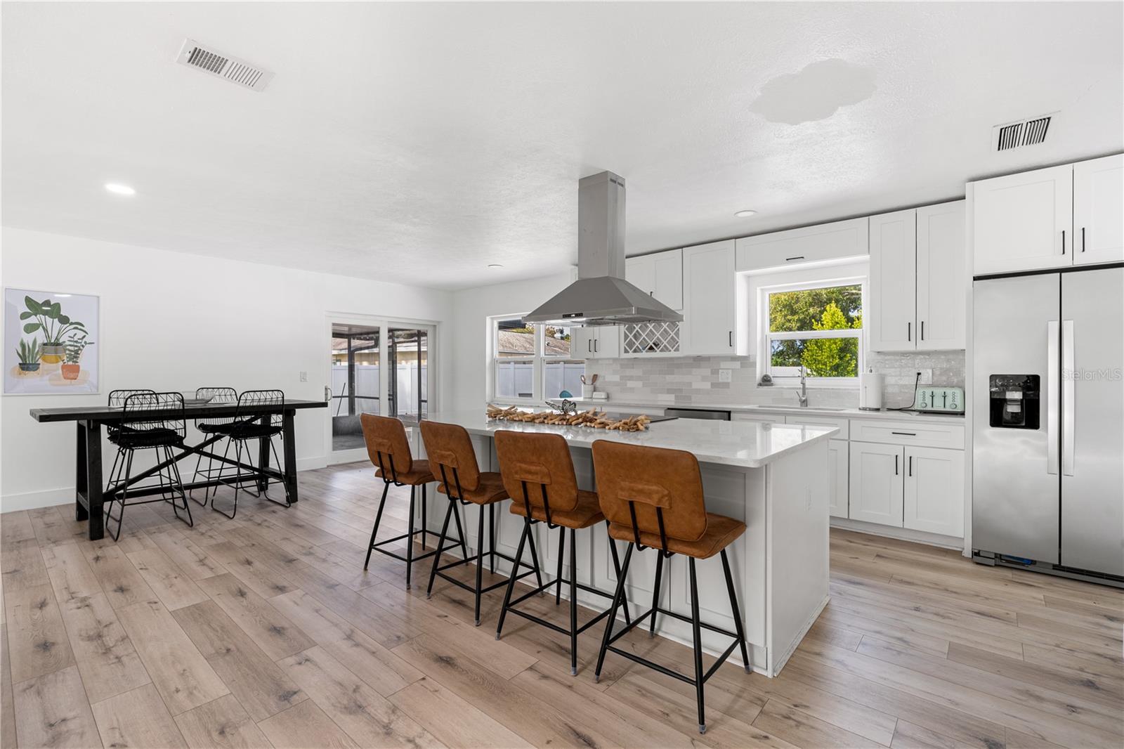 3015 SAINT CHARLES DR DR, TAMPA, FL, 33618