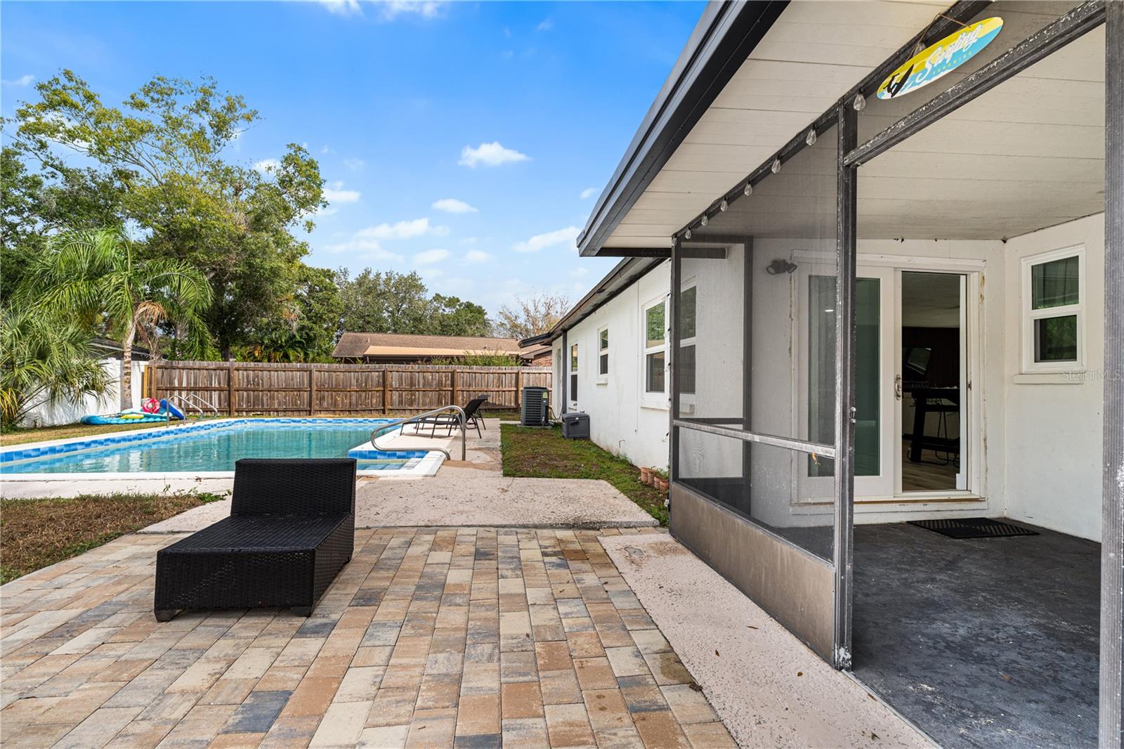 3015 SAINT CHARLES DR DR, TAMPA, FL, 33618