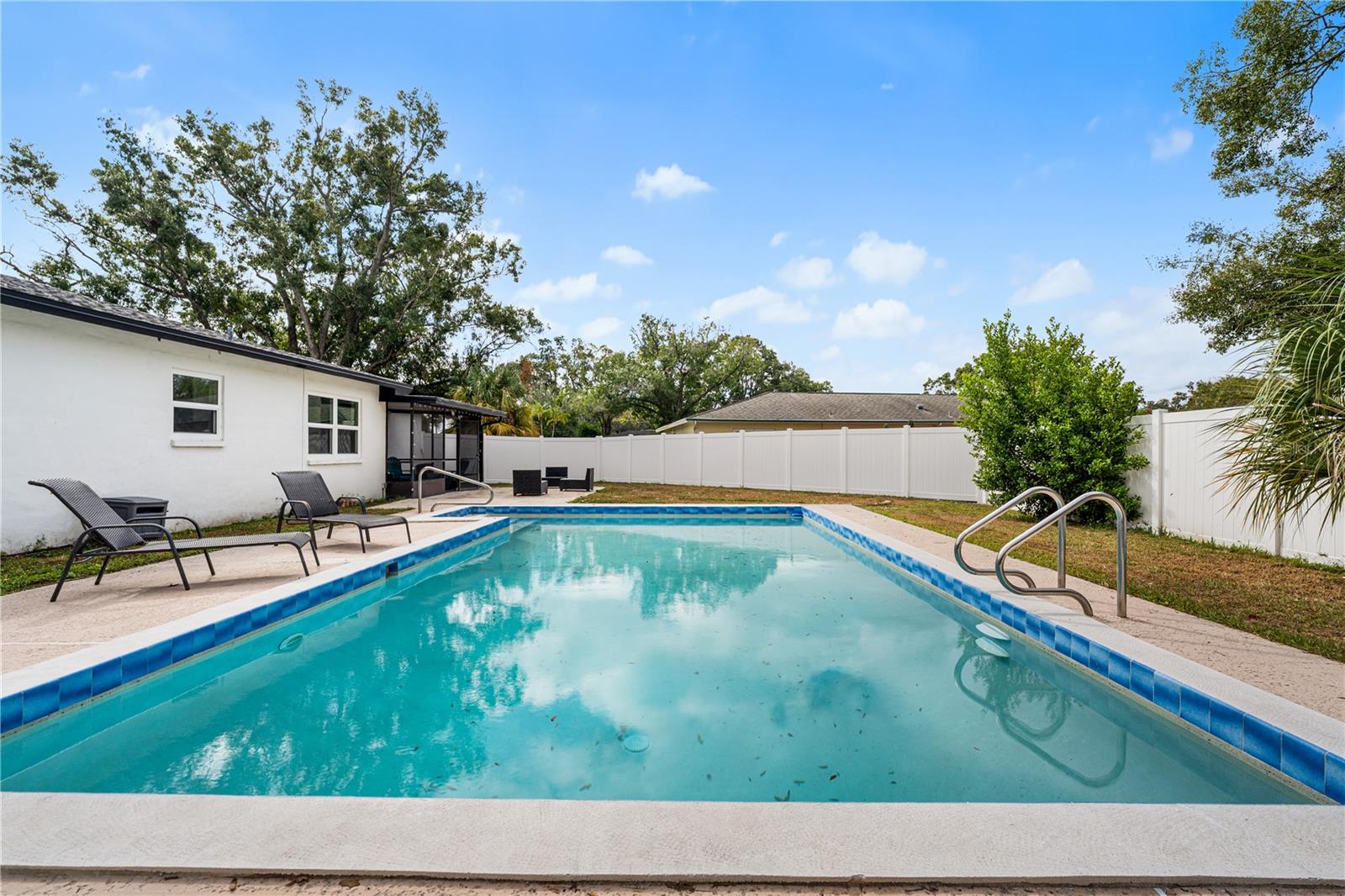 3015 SAINT CHARLES DR DR, TAMPA, FL, 33618