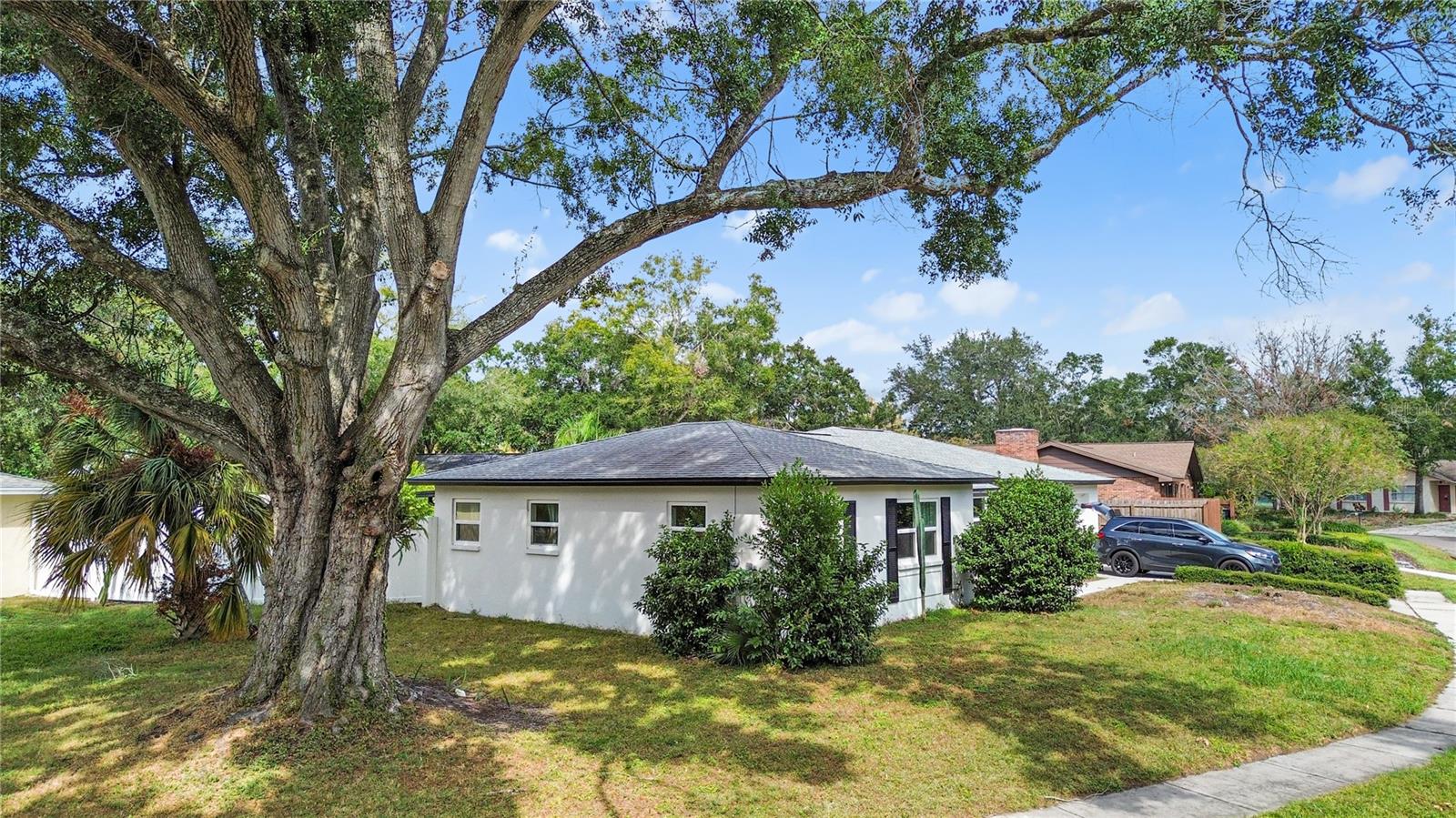 3015 SAINT CHARLES DR DR, TAMPA, FL, 33618