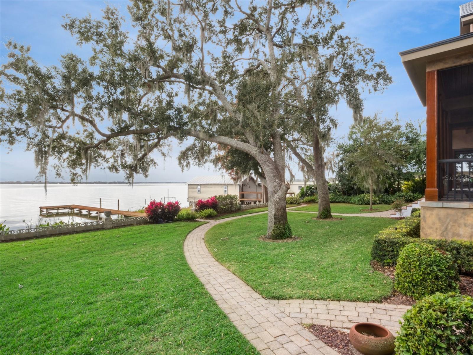 O6375104 Property Photo