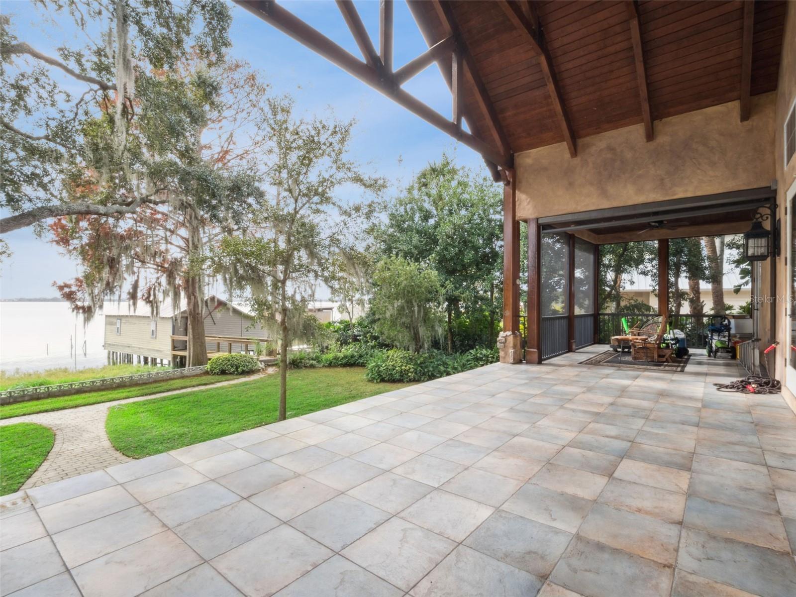 O6375104 Property Photo