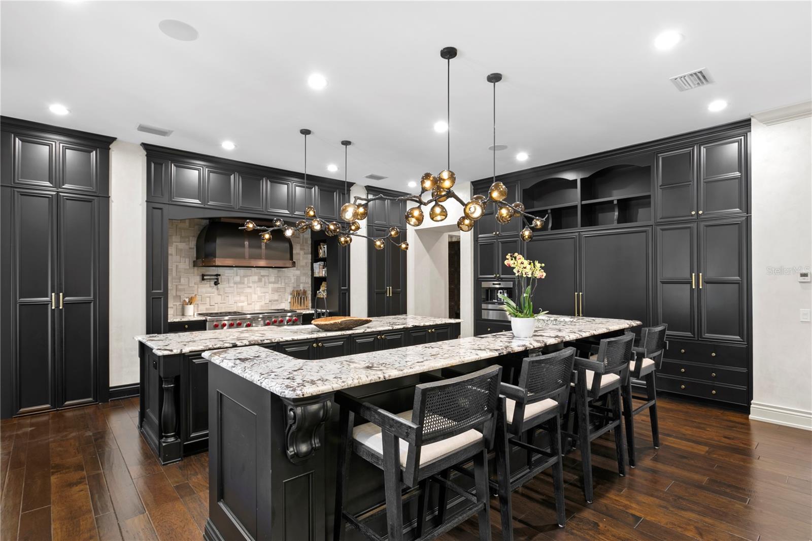 TB8466291 Property Photo