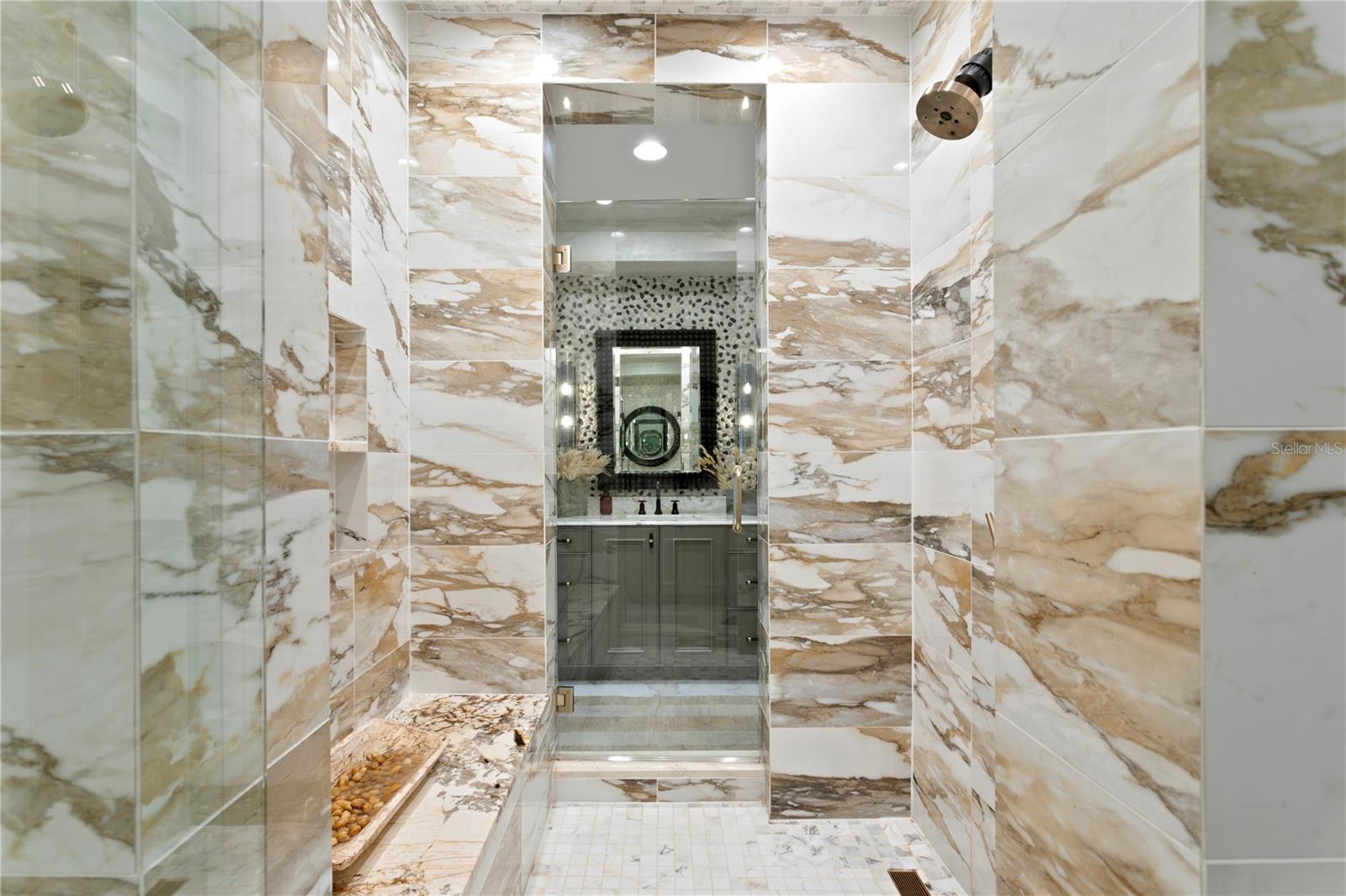 TB8466291 Property Photo