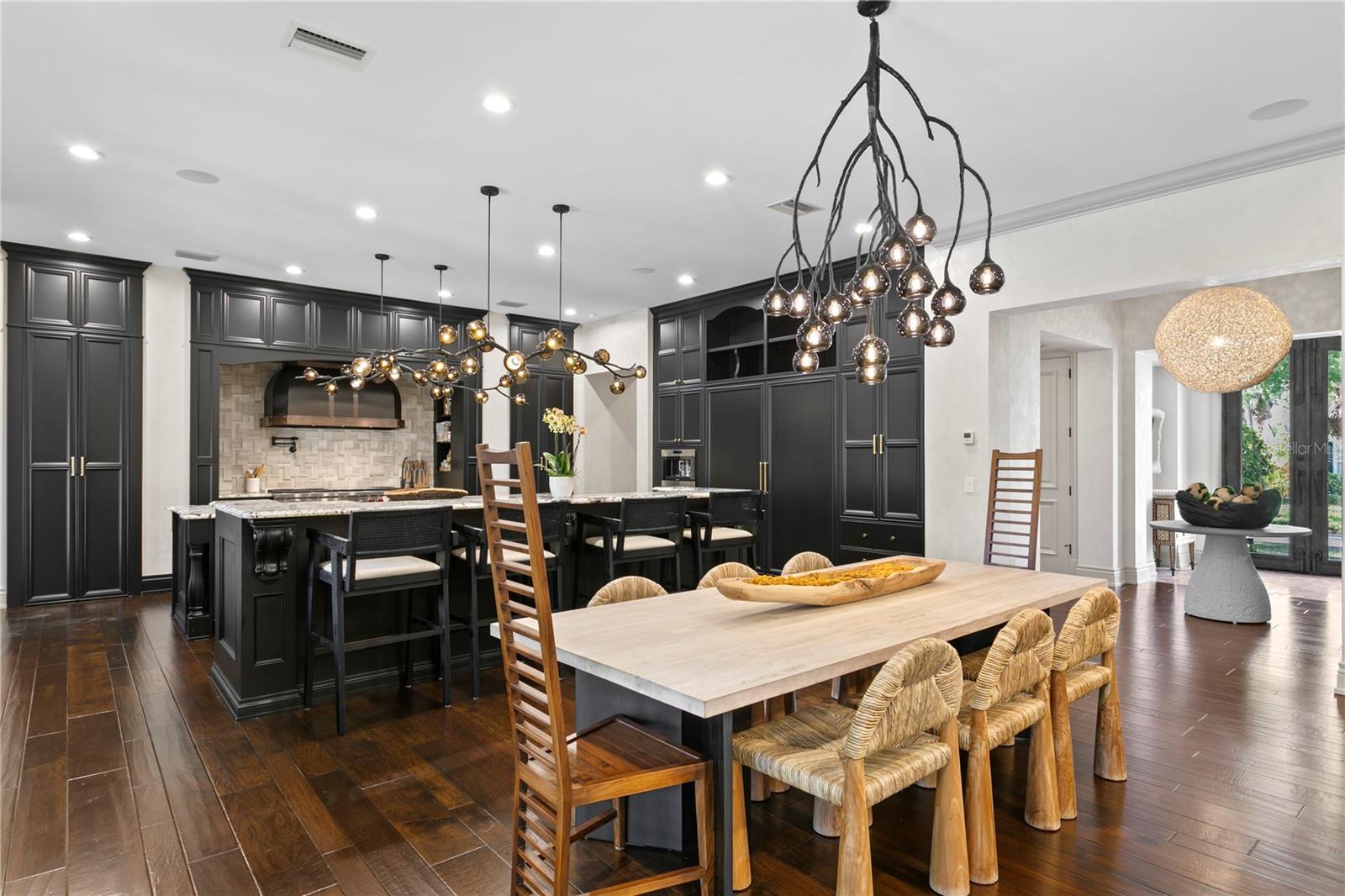 TB8466291 Property Photo