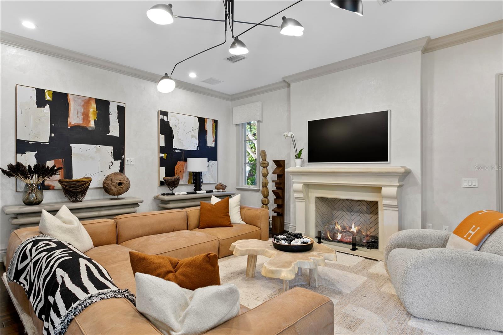 TB8466291 Property Photo