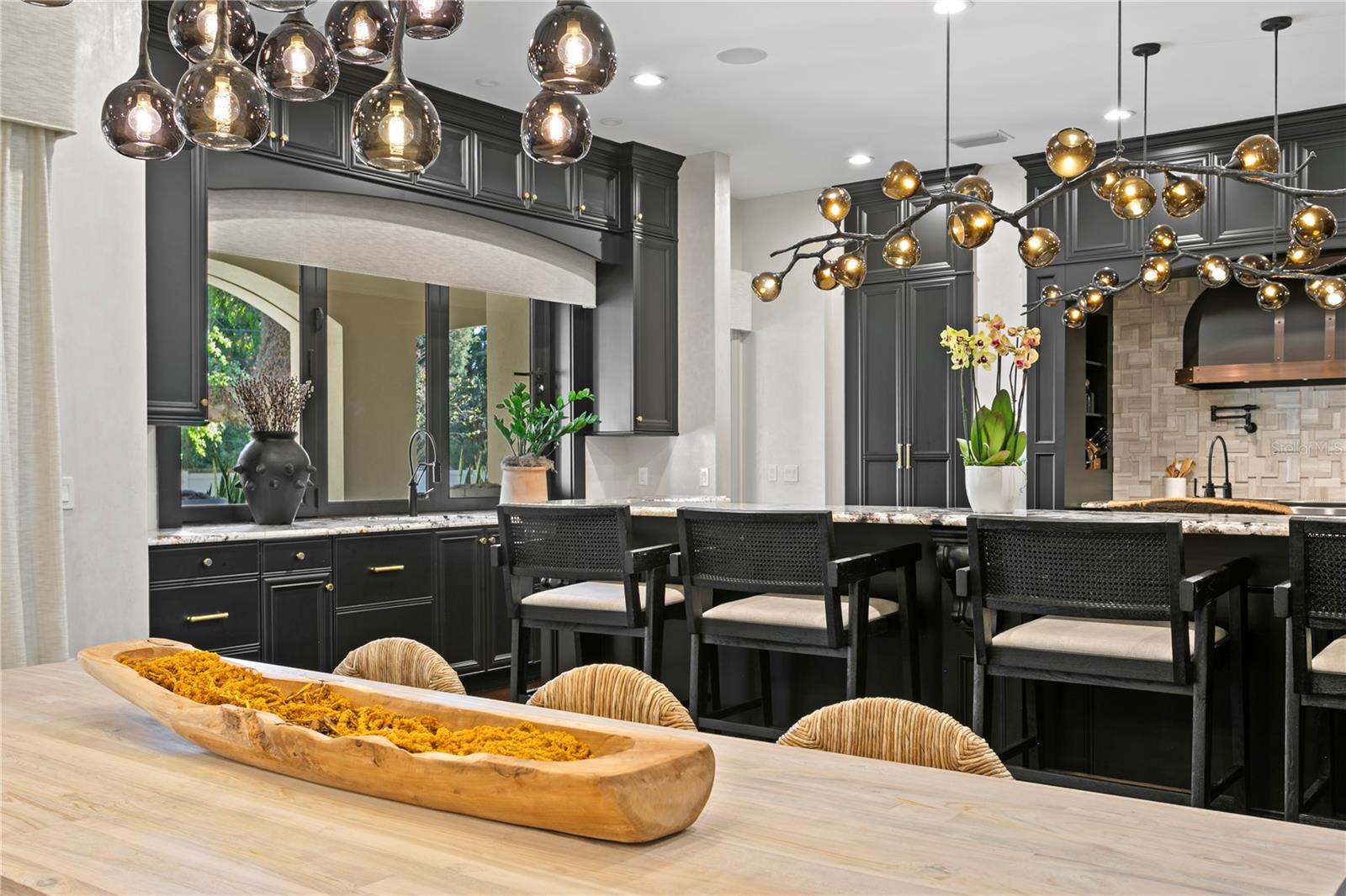 TB8466291 Property Photo