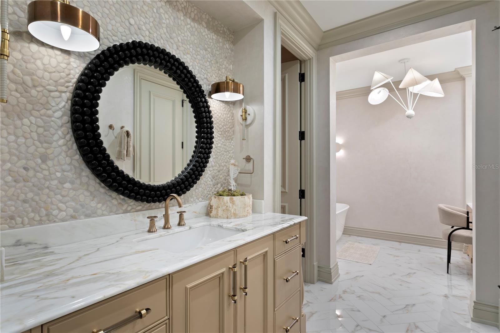 TB8466291 Property Photo