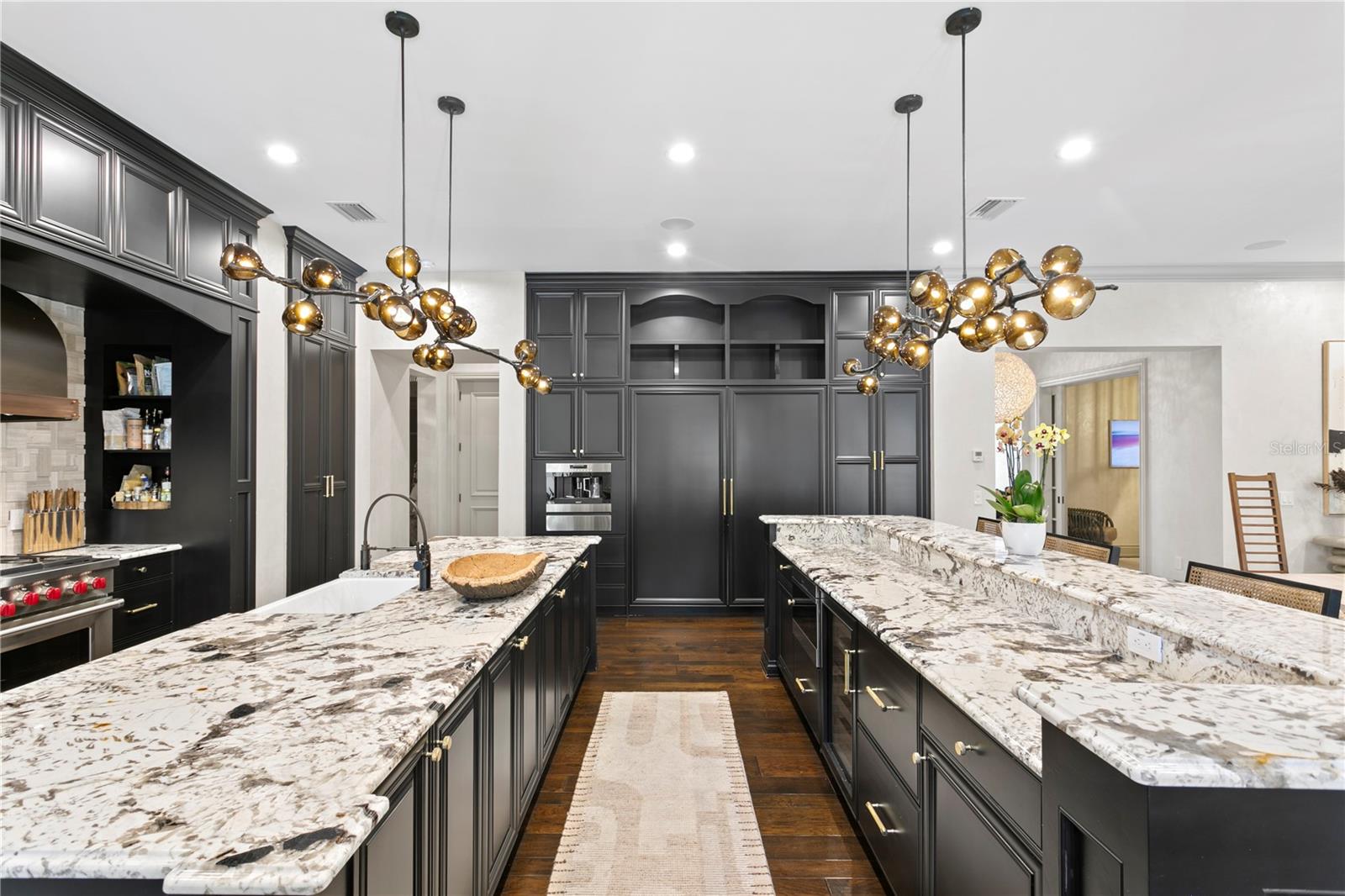 TB8466291 Property Photo