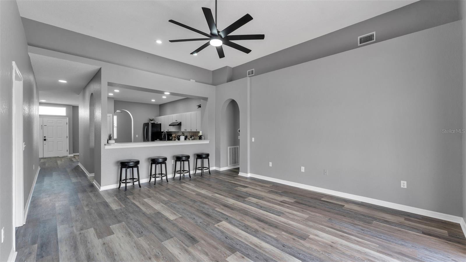 4041 BYRDS CROSSING DR, LAKELAND, FL, 33812