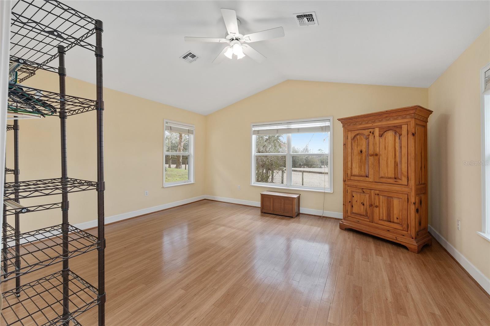 OM716965 Property Photo