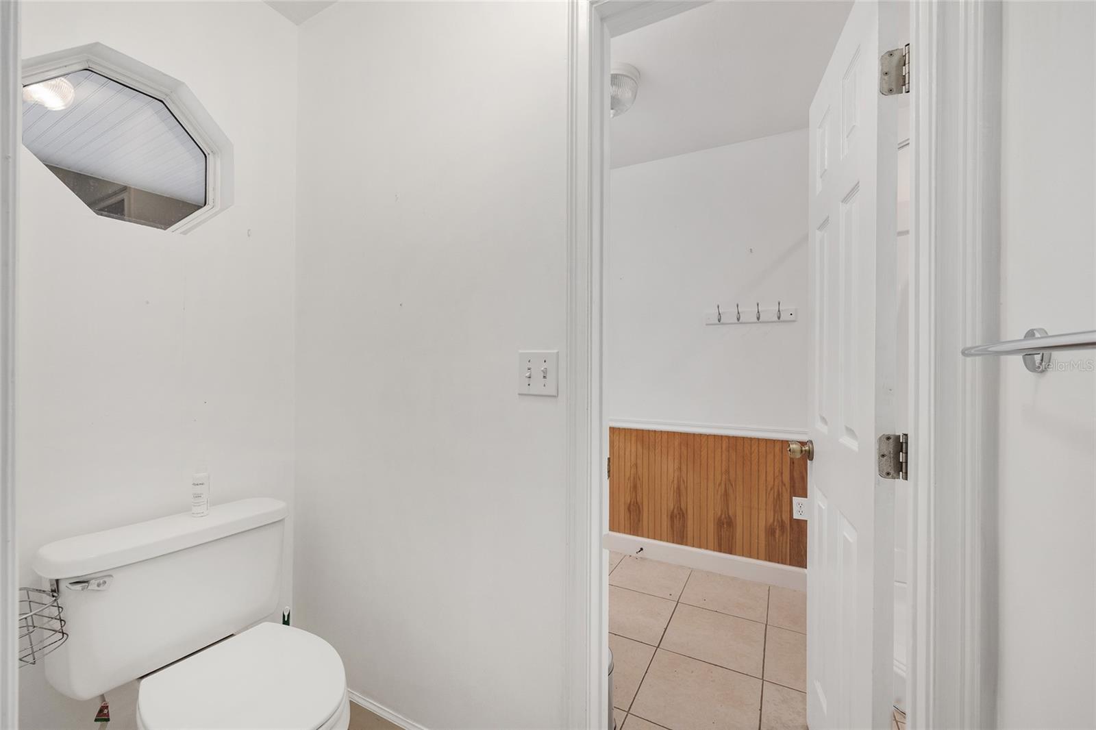 OM716965 Property Photo