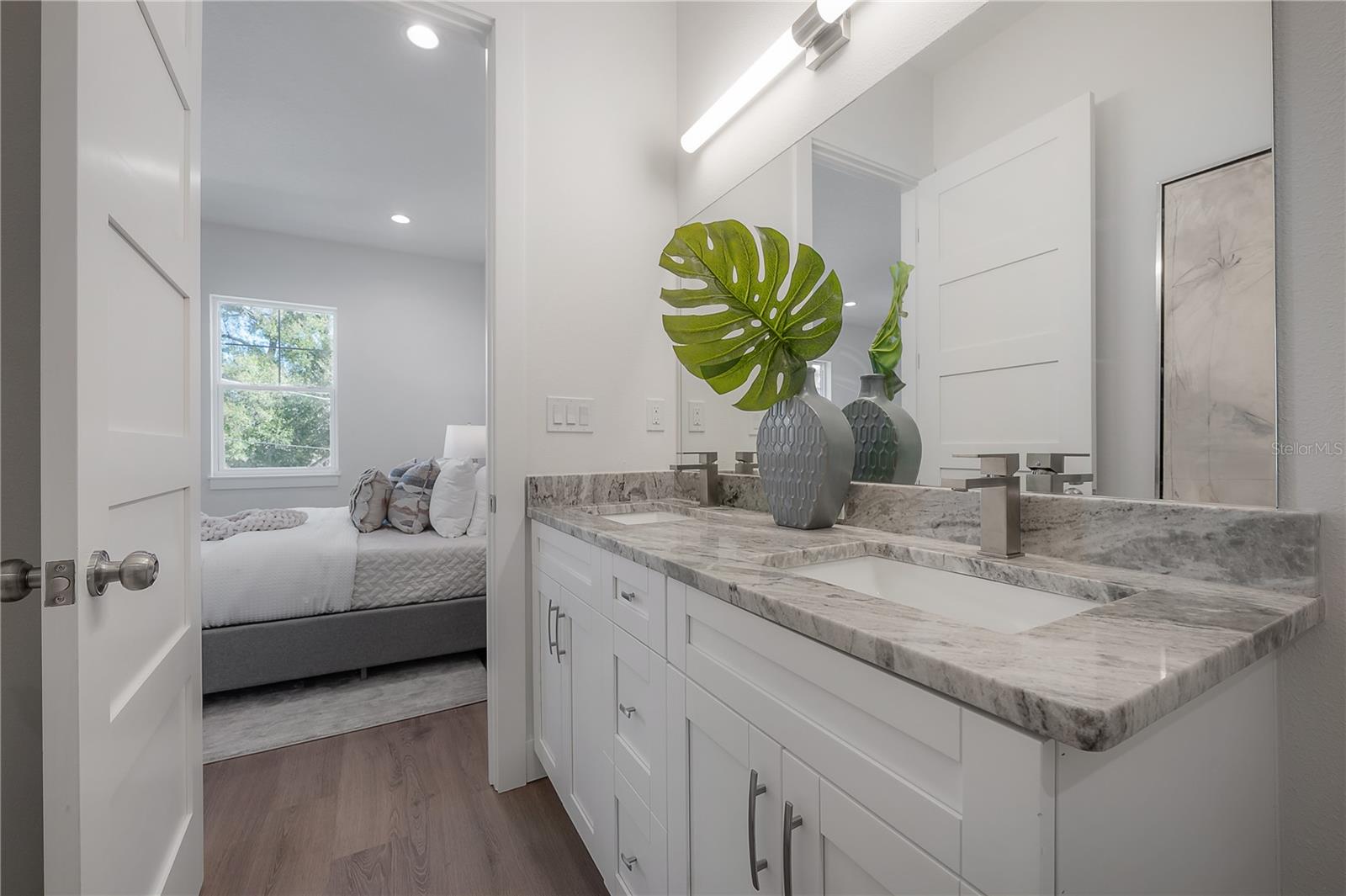 5530 N 9TH ST #2, TAMPA, FL, 33604