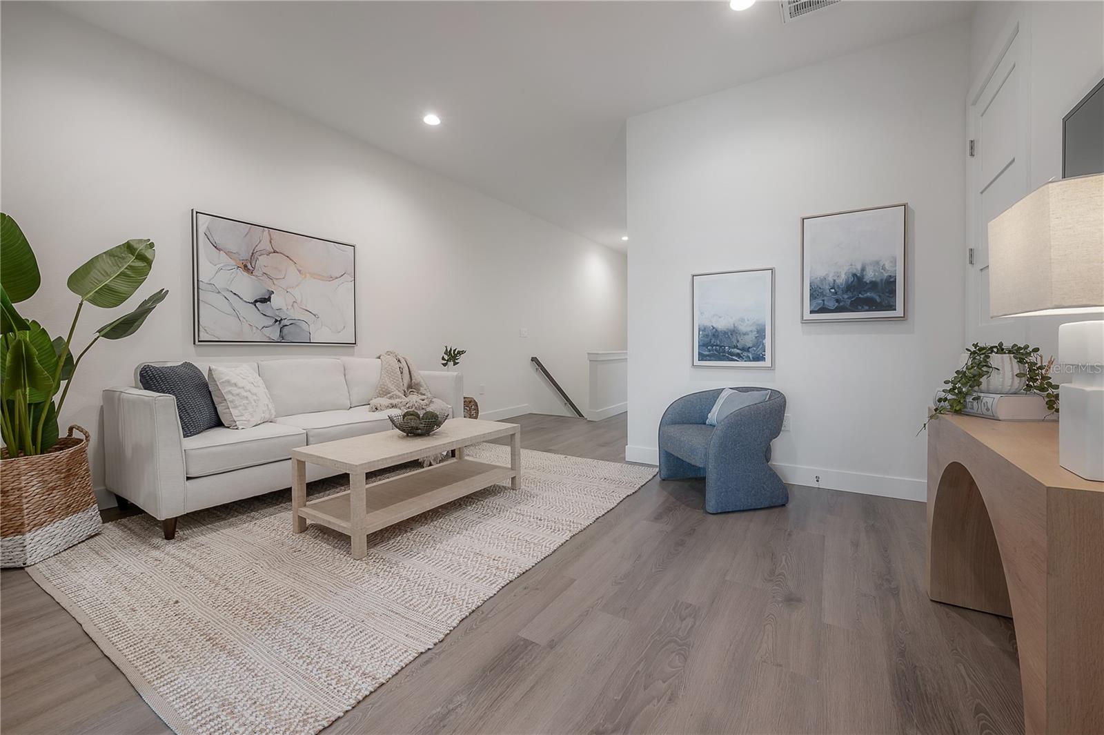 5530 N 9TH ST #2, TAMPA, FL, 33604