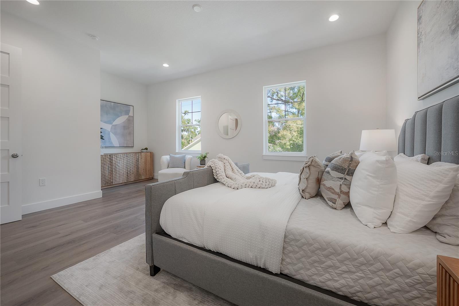 5530 N 9TH ST #2, TAMPA, FL, 33604