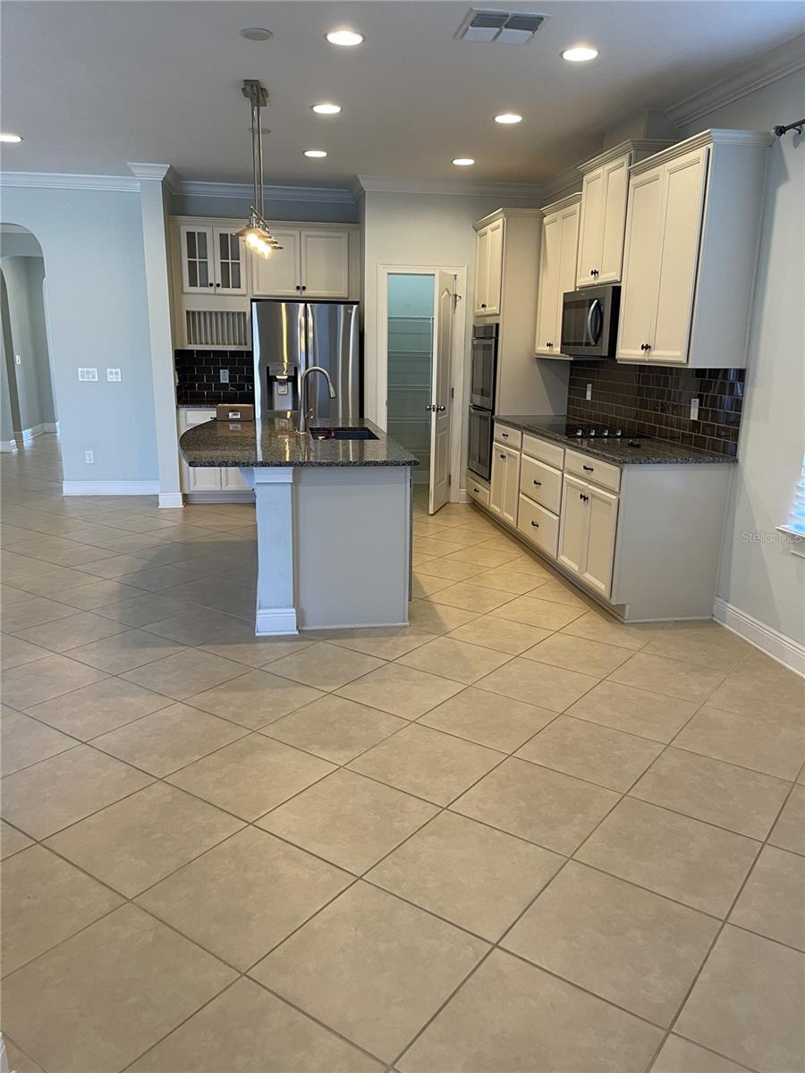 2062 REDBAY AVE, MINNEOLA, FL, 34715