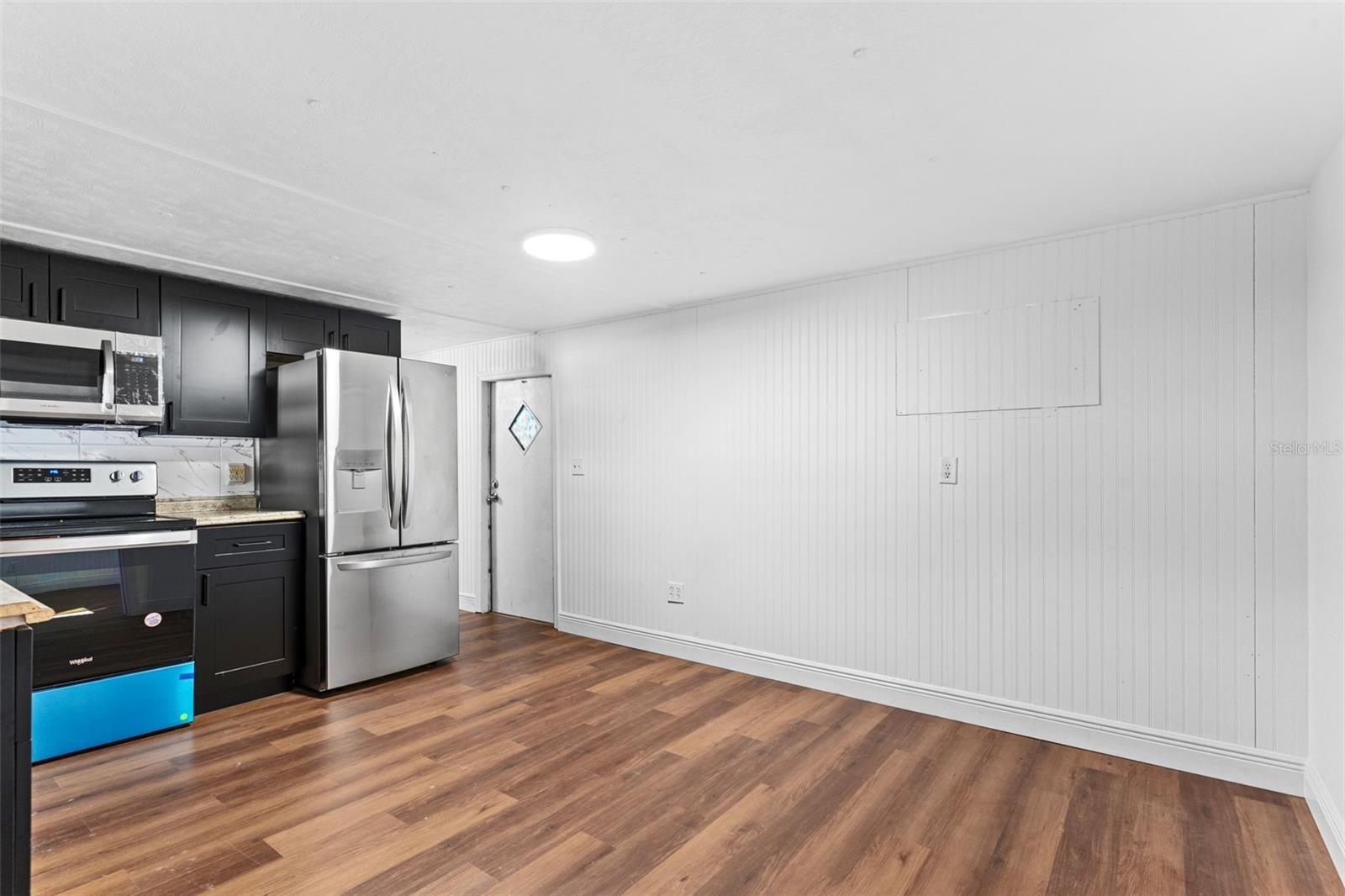 O6375174 Property Photo