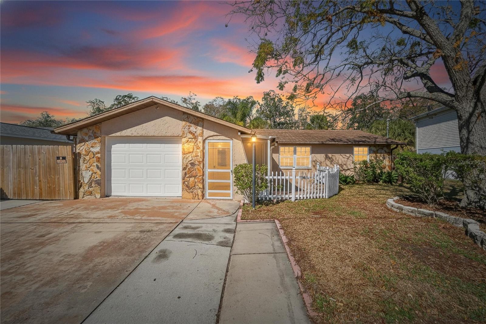 8517 HORIZON LN, HUDSON, FL, 34667