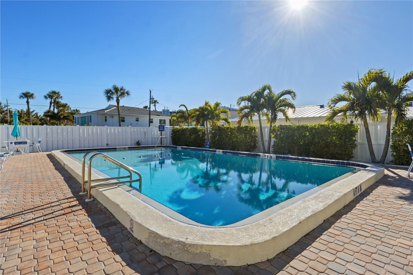 5608 GULF DR #104, HOLMES BEACH, FL, 34217