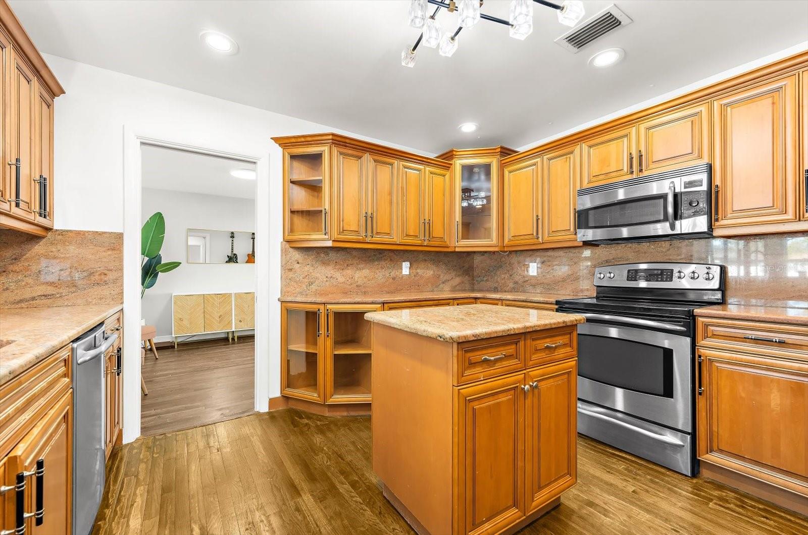 1406 SOUTHRIDGE DR, CLEARWATER, FL, 33756