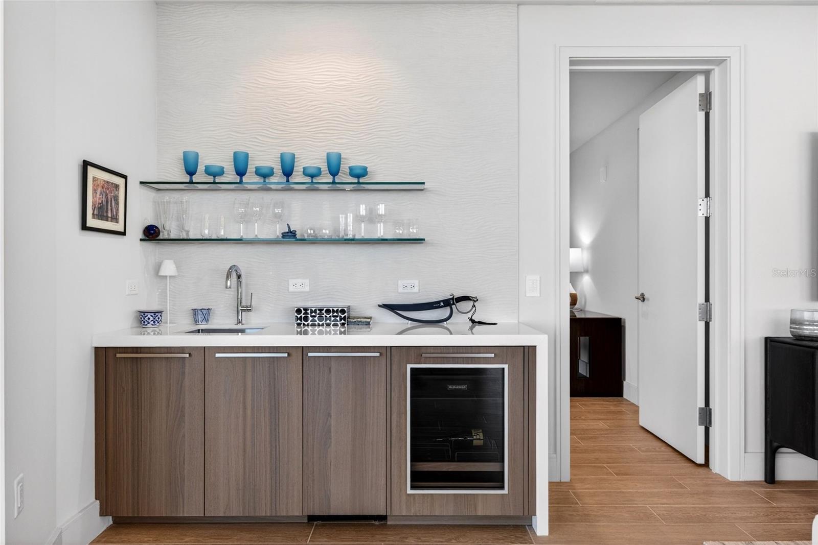 A4679040 Property Photo