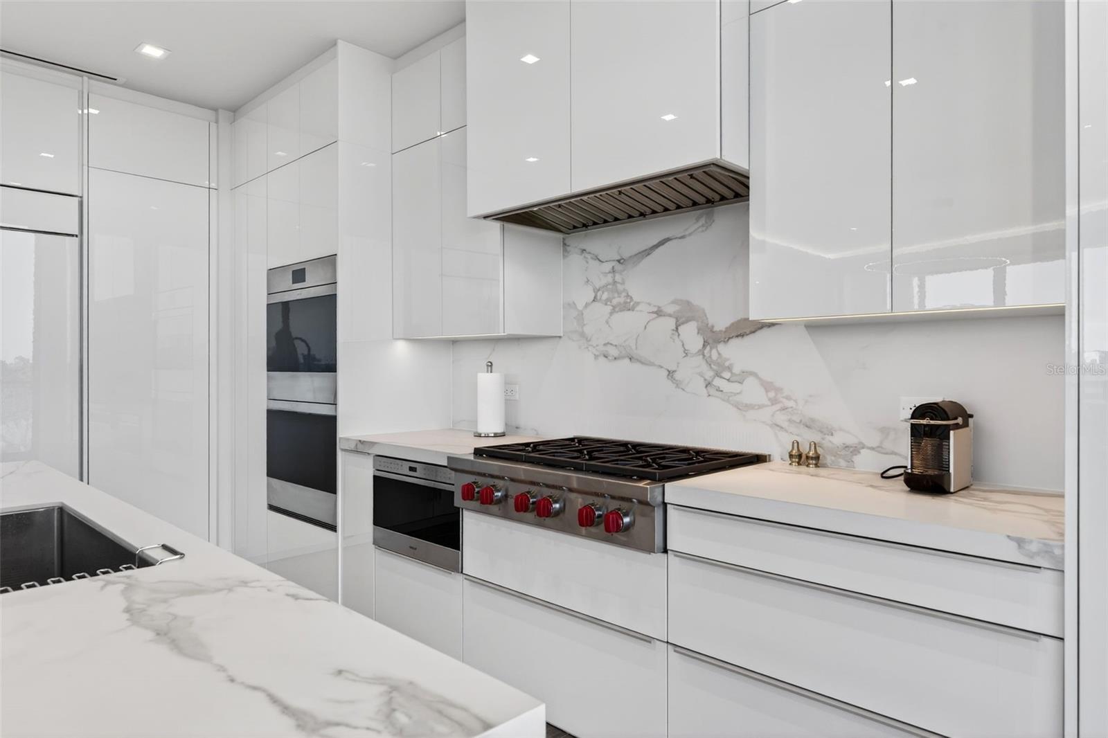 A4679040 Property Photo