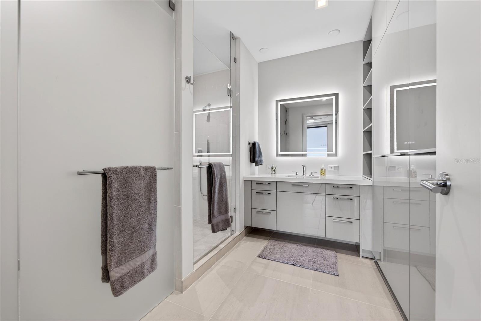 A4679040 Property Photo