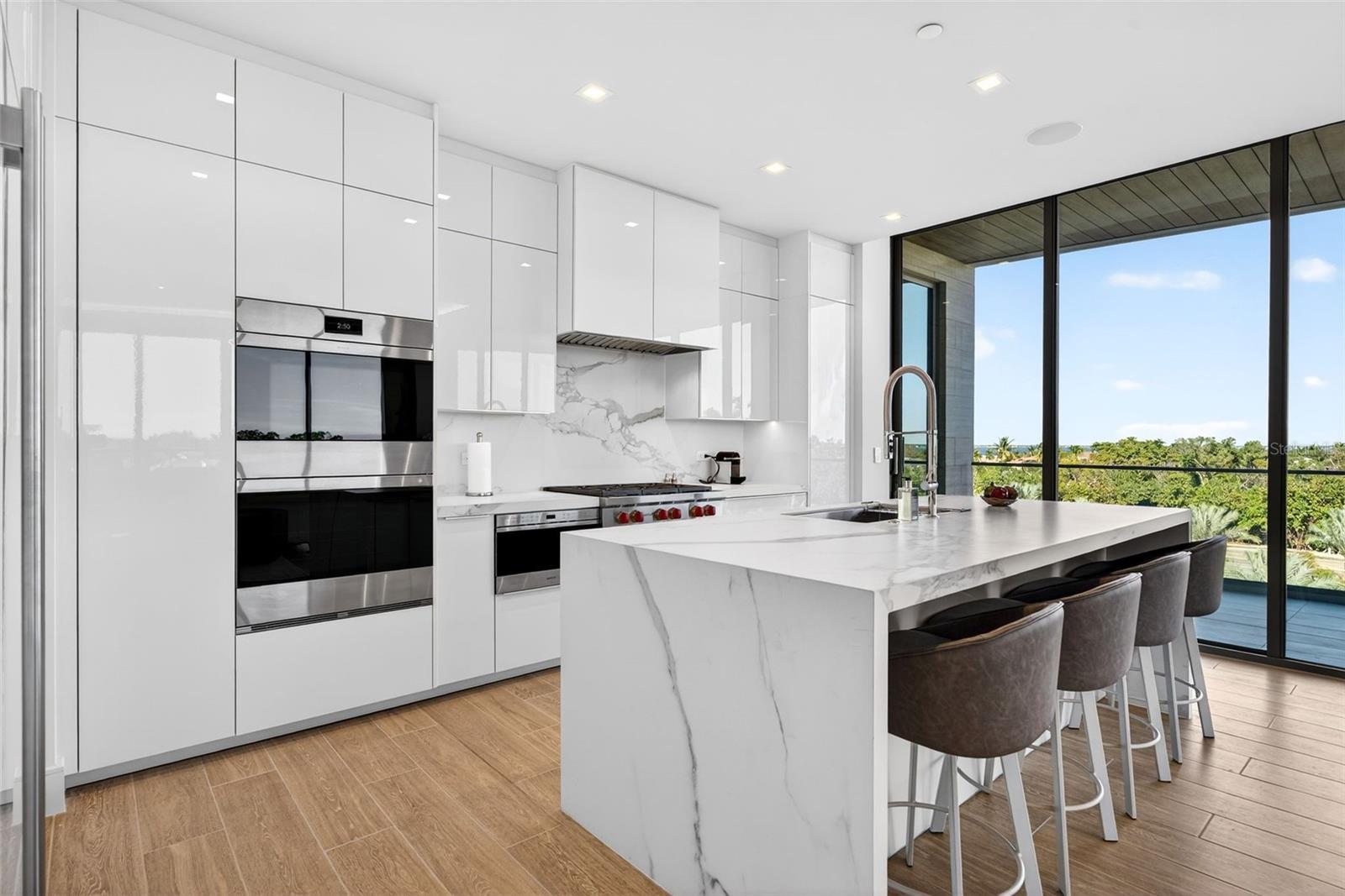 A4679040 Property Photo