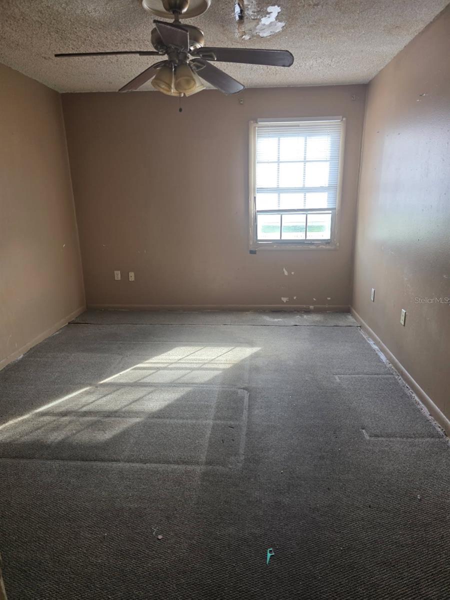 O6375232 Property Photo