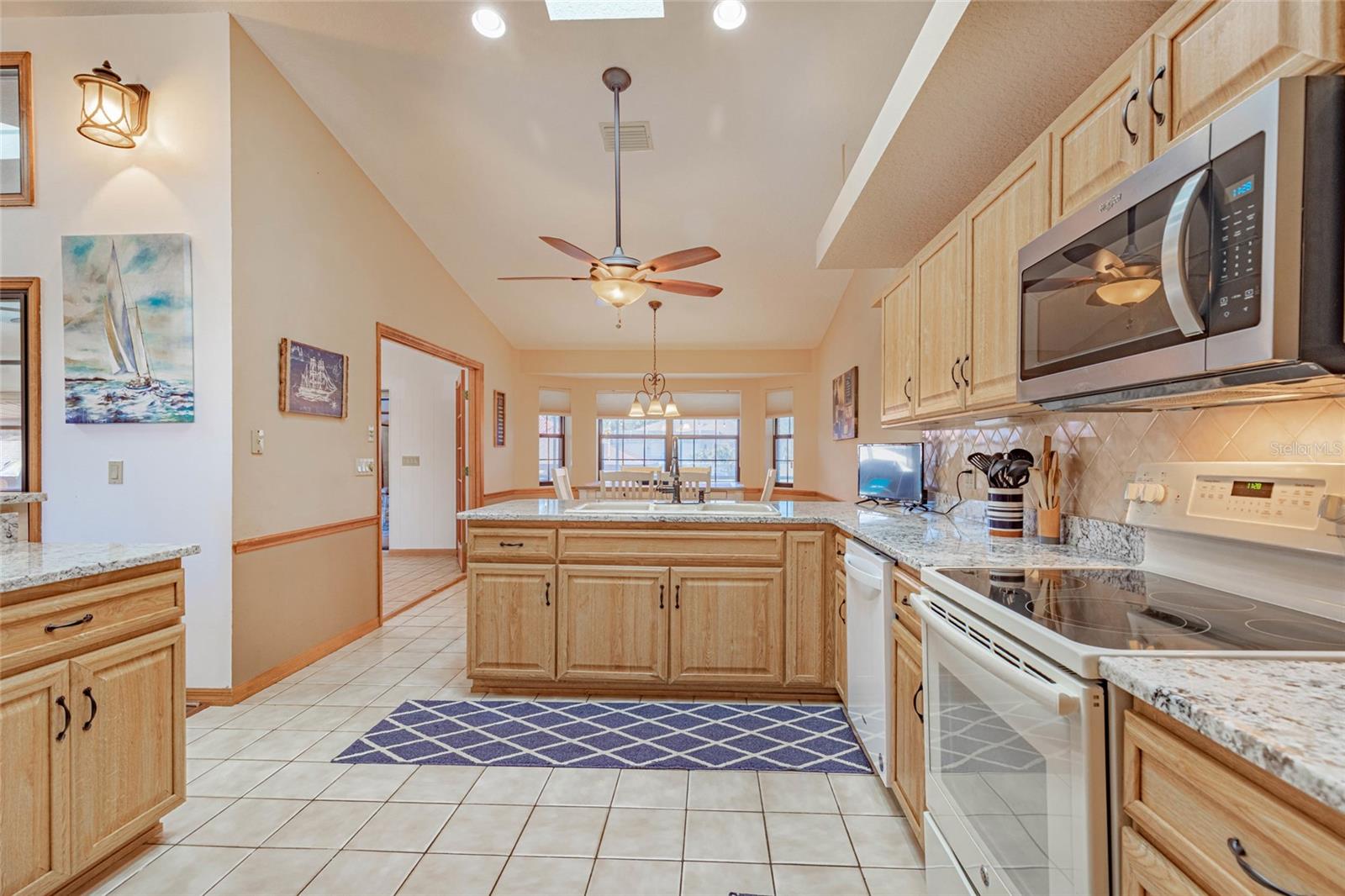27 CHERRYTREE CT, PALM COAST, FL, 32137