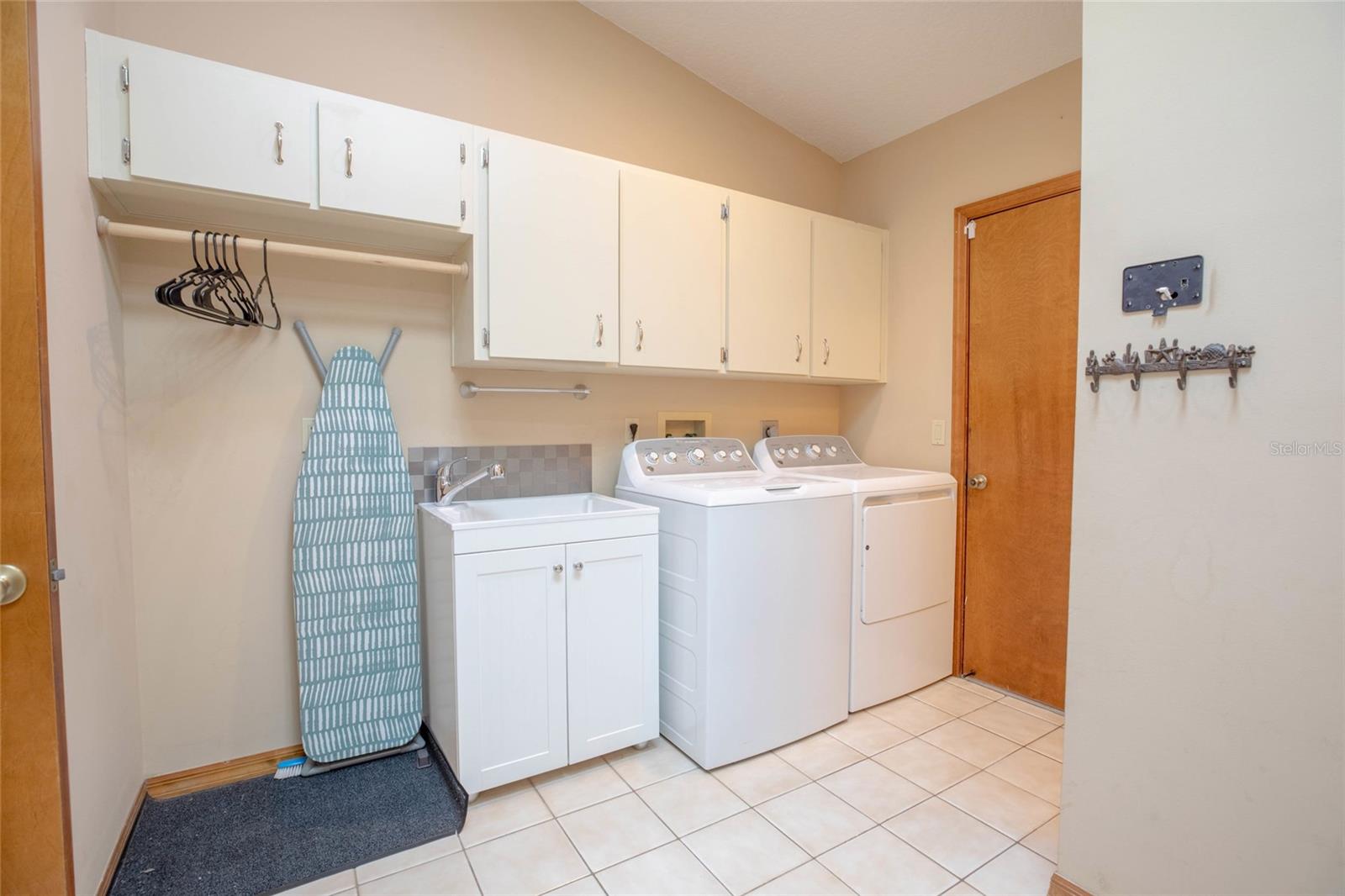 27 CHERRYTREE CT, PALM COAST, FL, 32137