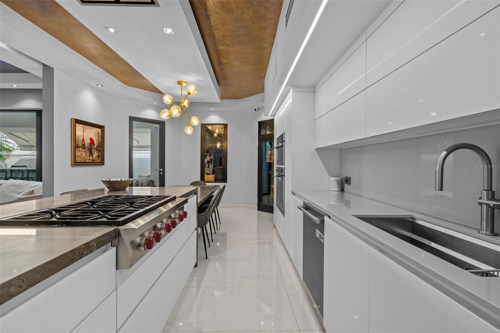 PR9118653 Property Photo