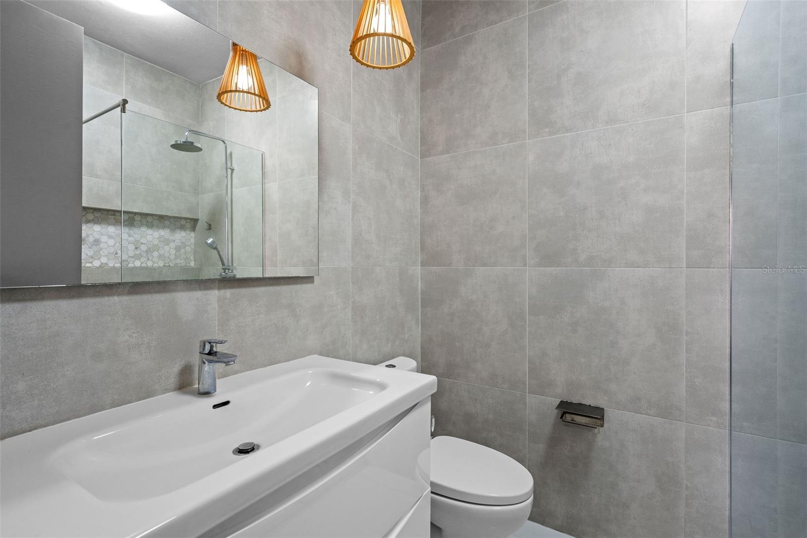 PR9118653 Property Photo