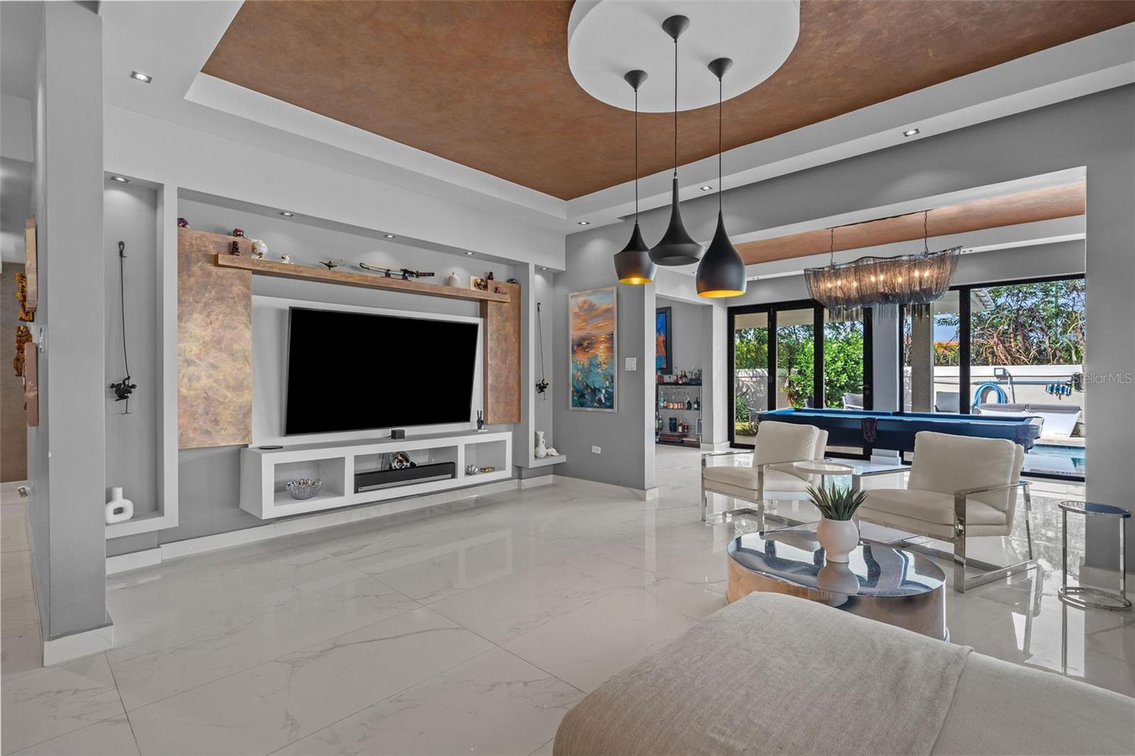 PR9118653 Property Photo