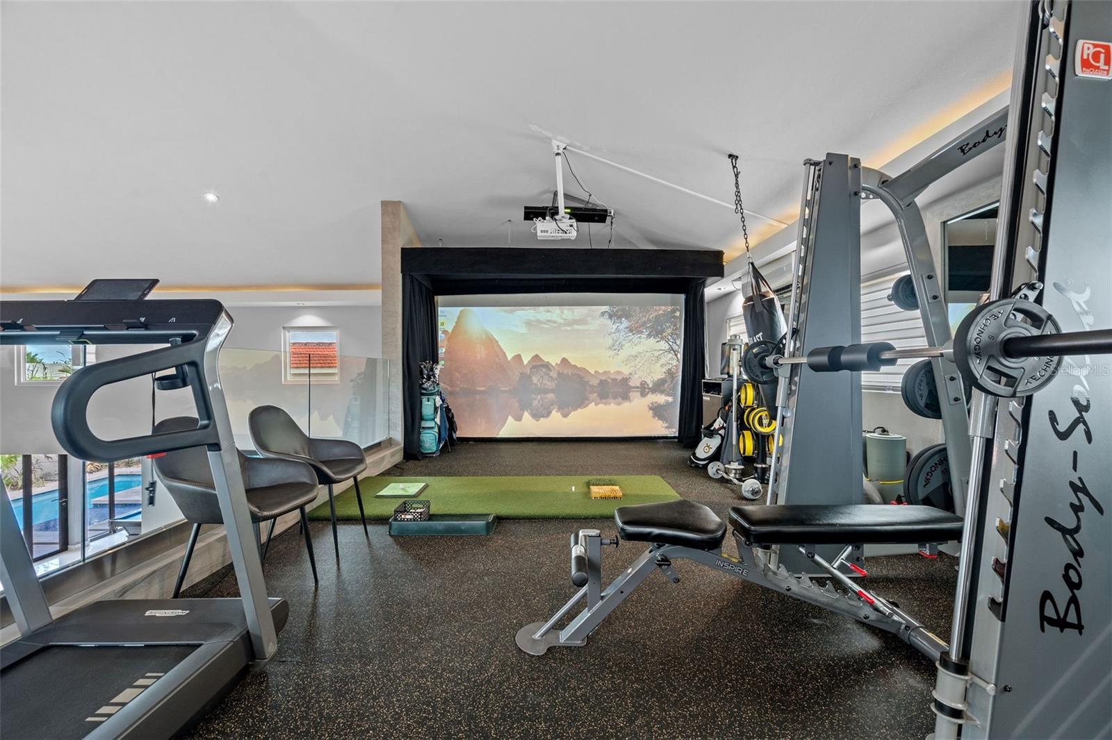 PR9118653 Property Photo