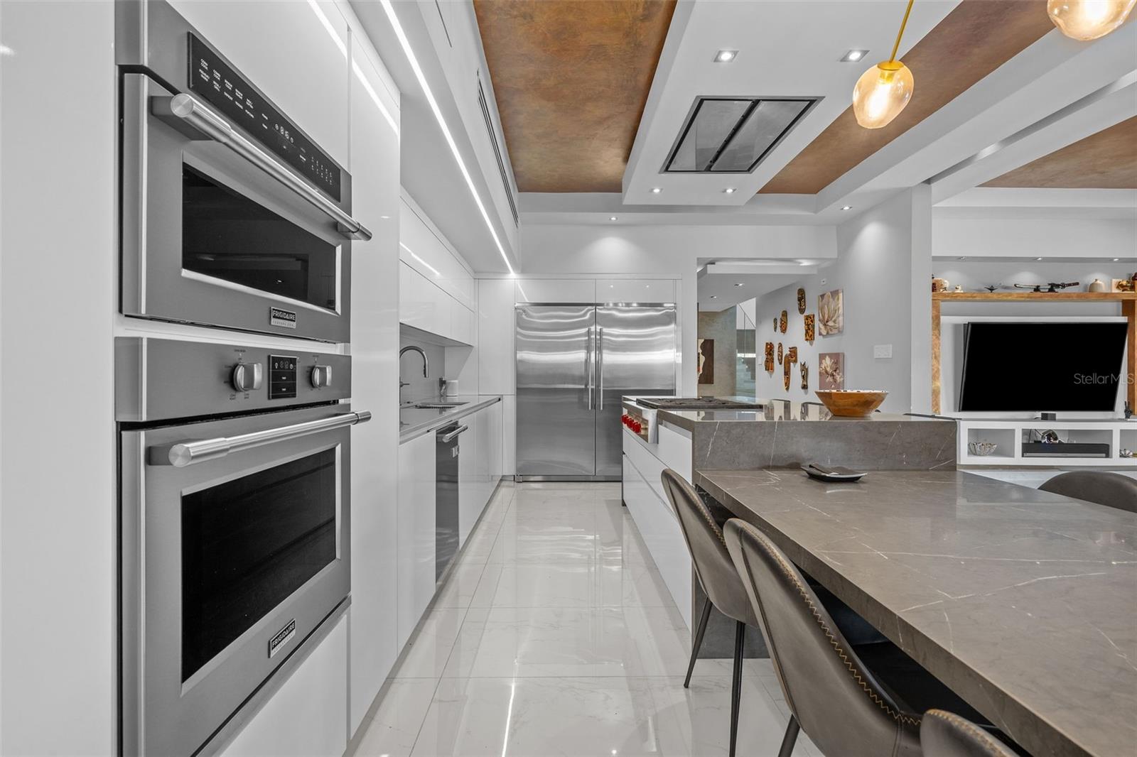 PR9118653 Property Photo