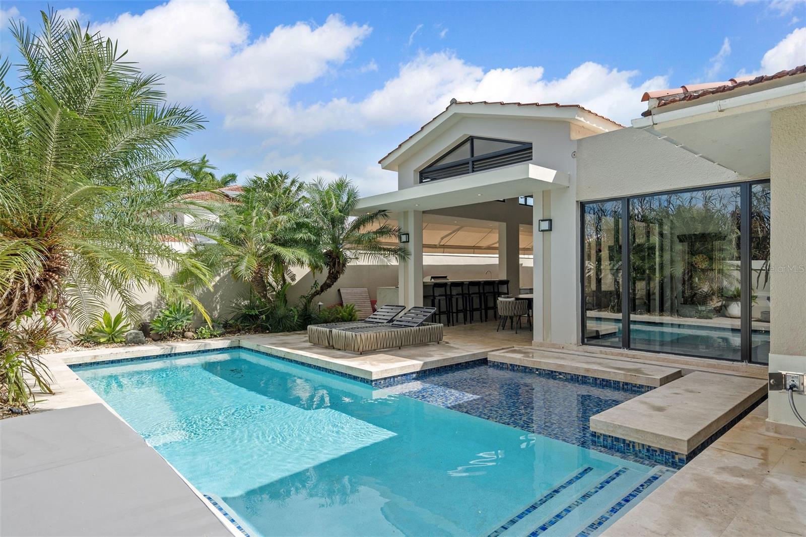 PR9118653 Property Photo