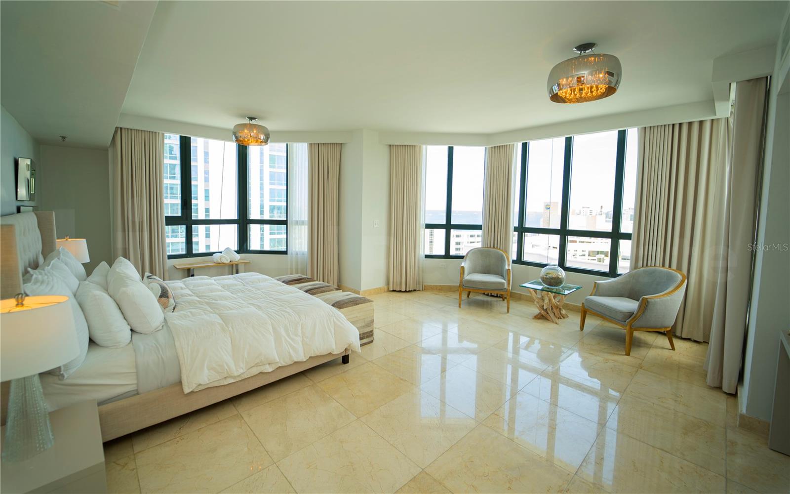 PR9118654 Property Photo